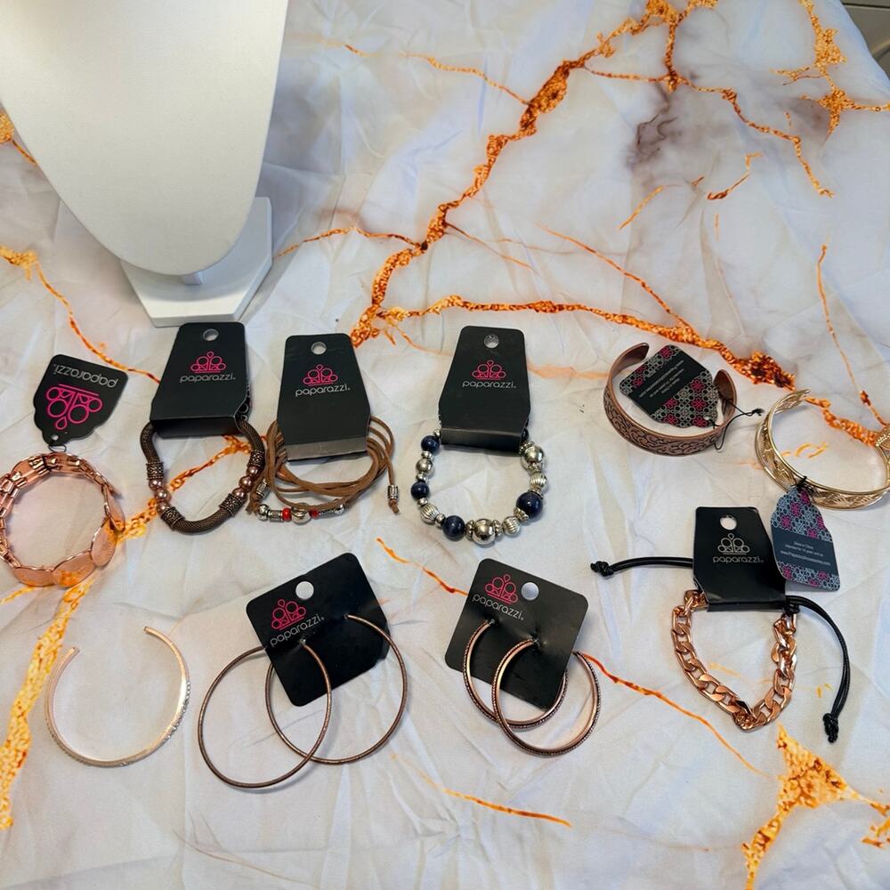 Paparazzi Jewelry Lot - Bracelets Paparazzi Jewelry Lot - Bracelets and Earrings